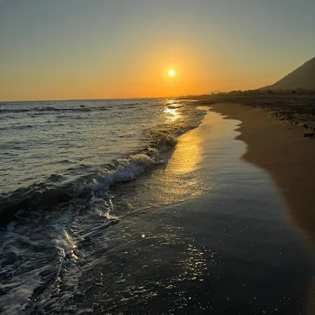 Calm & Retreat * Baks-Rrjoll